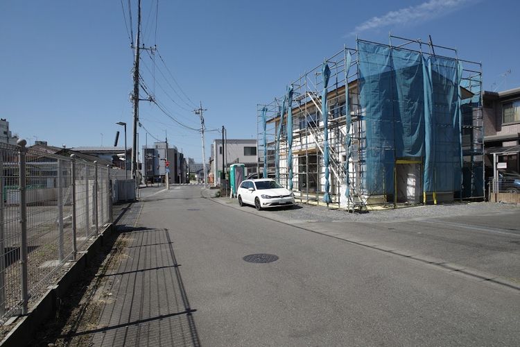 庇づくり．．．