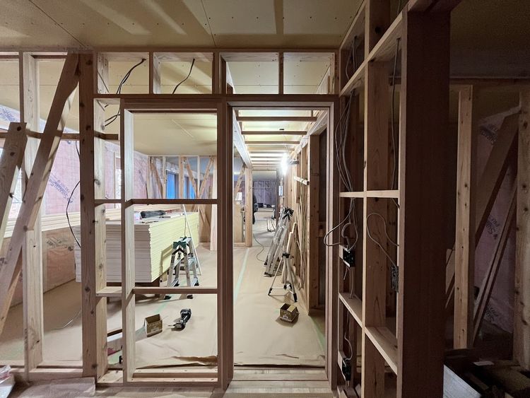 木製建具枠．．．